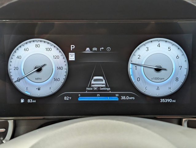 Used 2025 Hyundai Elantra SEL FWD image 4