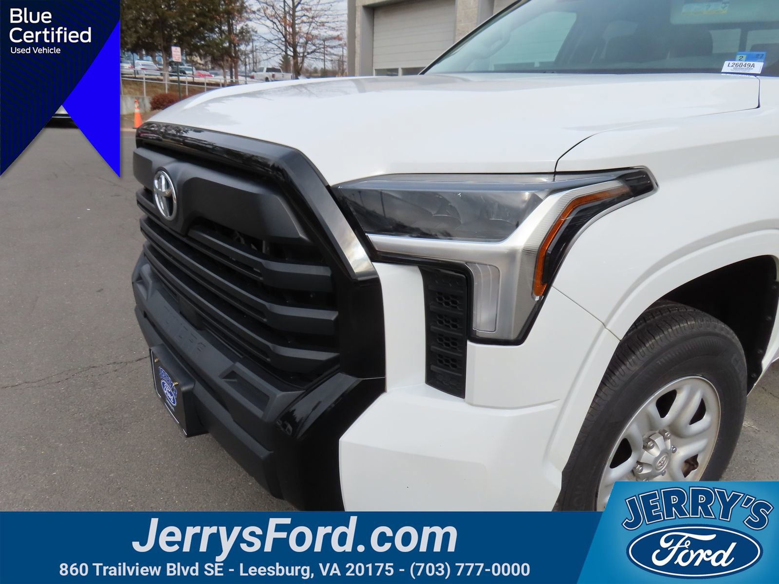 Used 2024 Toyota Tundra SR w/ SR Tow Package image 7