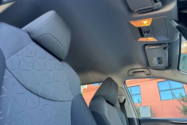 Used 2020 Toyota RAV4 XLE w/ XLE Grade Weather Package image 14