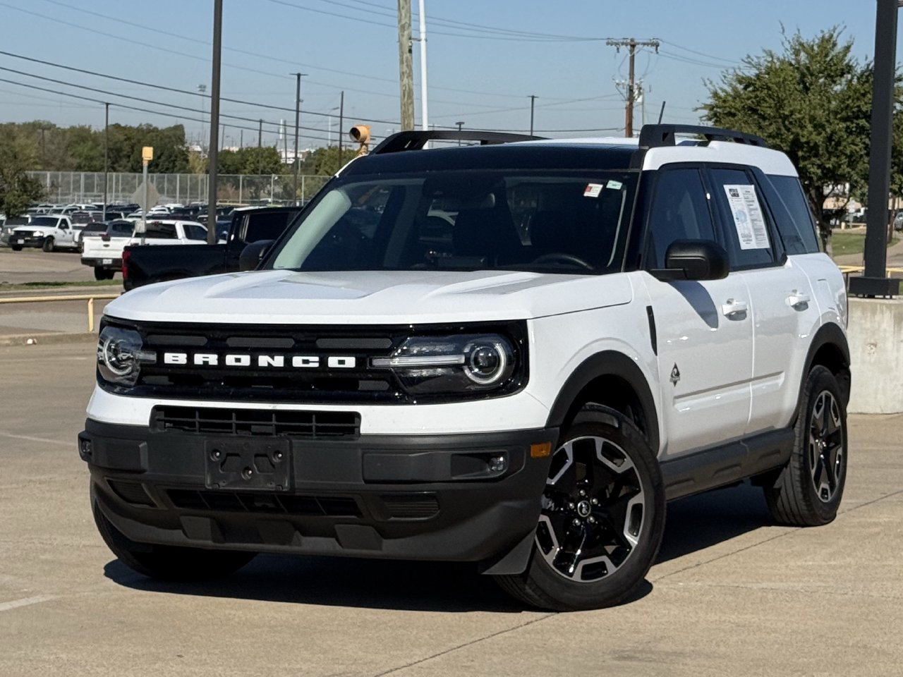 Certified 2023 Ford Bronco Sport Outer Banks w/ Tech Package AWD/4WD image 2