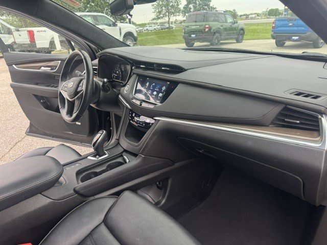 Used 2019 Cadillac XT5 Platinum AWD/4WD image 40