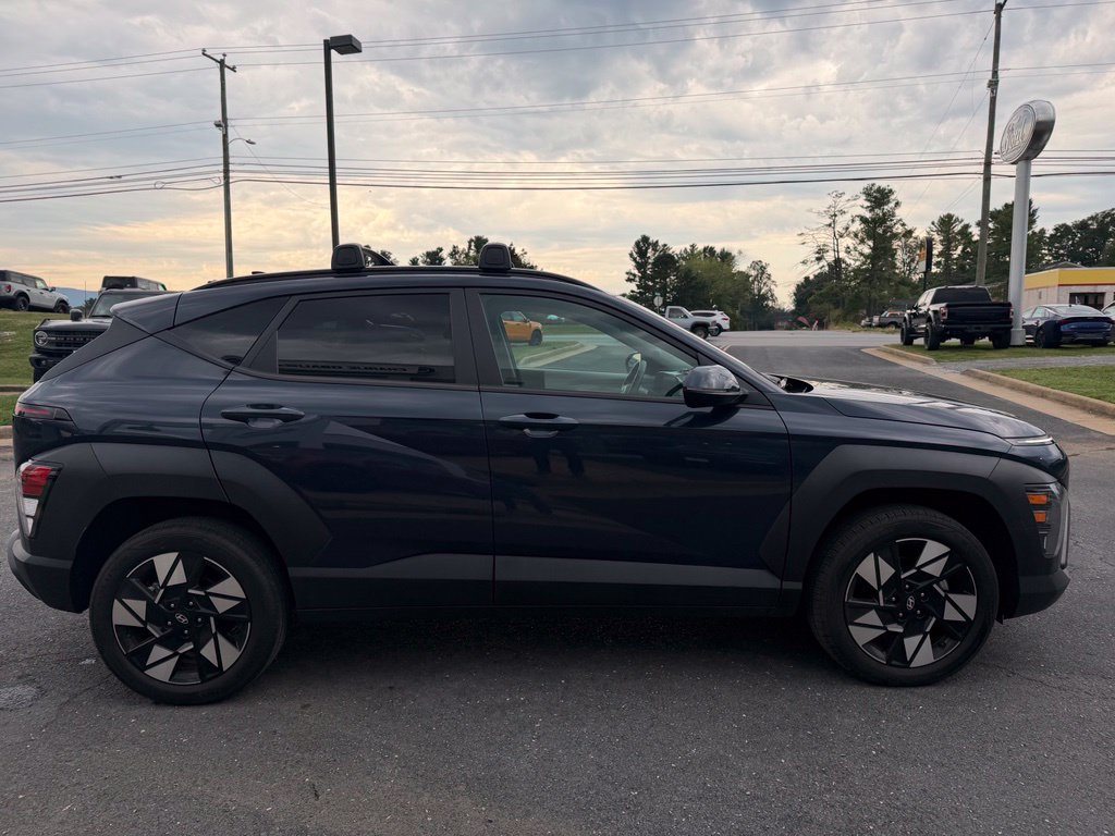 Used 2024 Hyundai Kona SEL w/ Convenience Package AWD/4WD image 5