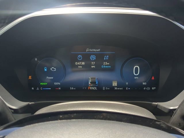 Certified 2025 Ford Escape SE w/ PHEV Premium Package FWD image 31