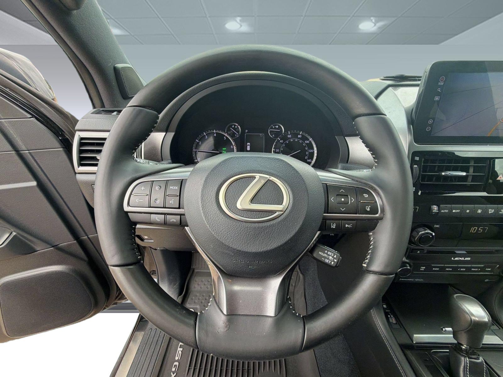 Used 2023 Lexus GX 460 w/ Black Line Special Edition AWD/4WD image 15