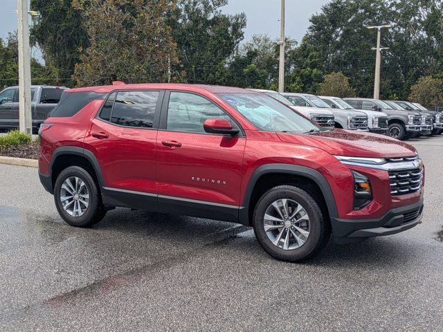 Used 2026 Chevrolet Equinox LT w/ Convenience Package II FWD image 2