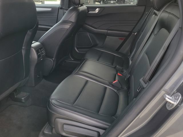 Certified 2025 Ford Escape Platinum AWD/4WD image 9