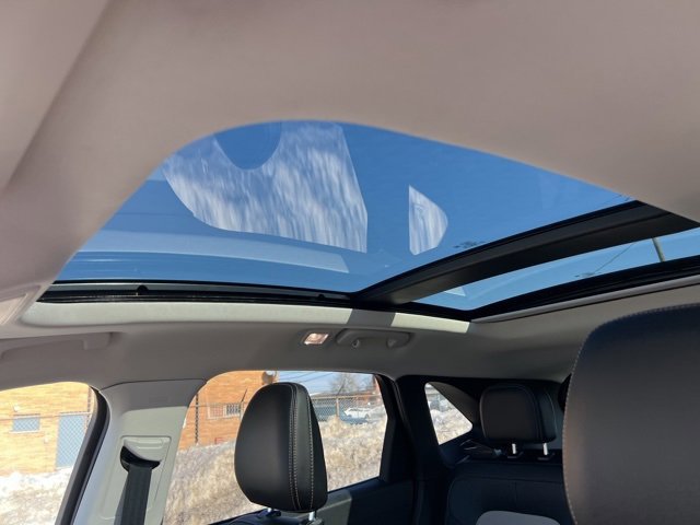 Certified 2022 Ford Escape Titanium w/ Titanium Elite Package image 22