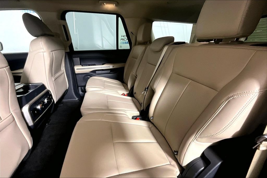 Certified 2023 Ford Expedition Max XLT RWD image 21