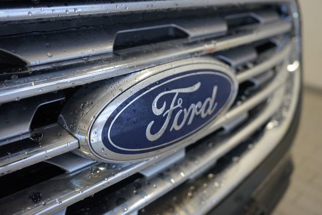 Certified 2022 Ford Edge SE image 18