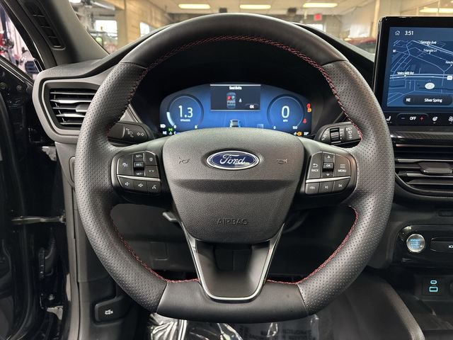 Certified 2023 Ford Escape ST-Line Select w/ Tech Pack #2 image 6
