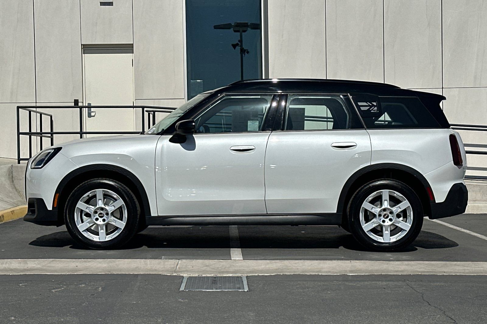 Used 2025 MINI Cooper Countryman S AWD/4WD image 6