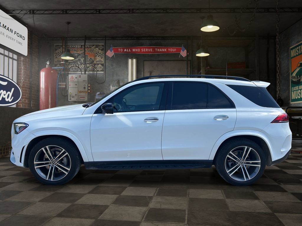 Used 2022 Mercedes-Benz GLE 350 4MATIC w/ AMG Line Exterior image 3