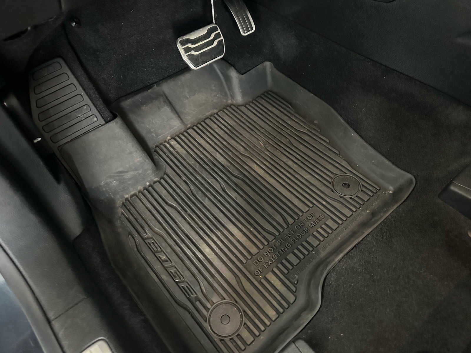 Certified 2024 Ford Edge ST-Line w/ Class II Trailer Tow Package image 30