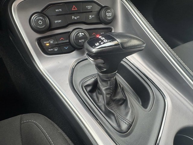 Used 2022 Dodge Challenger GT image 31