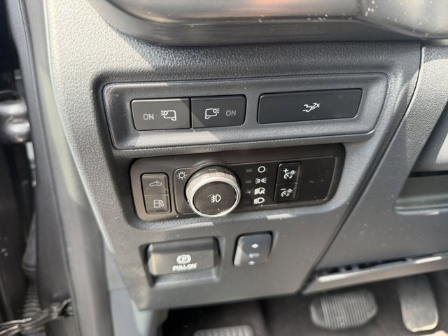 Certified 2023 Ford F150 Lariat w/ Equipment Group 502A High image 13