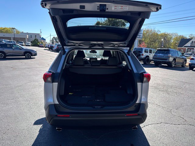 Used 2019 Toyota RAV4 XLE Premium FWD image 26