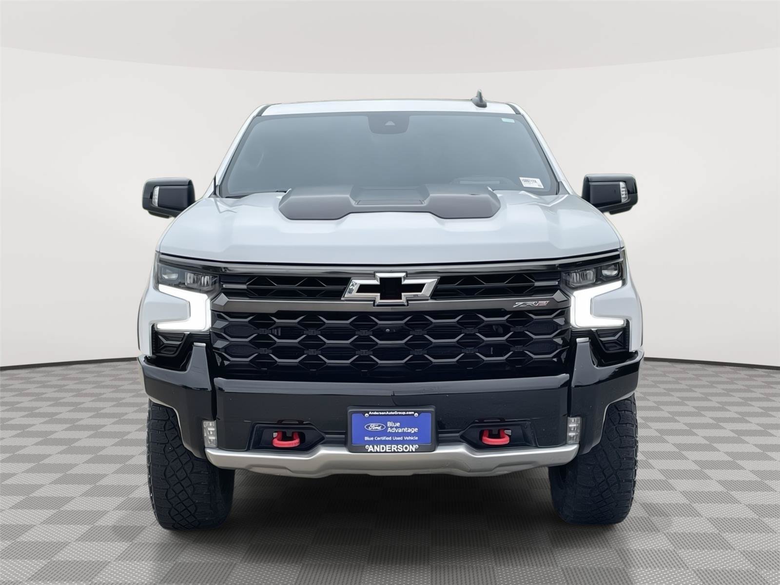 Used 2023 Chevrolet Silverado 1500 ZR2 w/ Technology Package AWD/4WD image 4