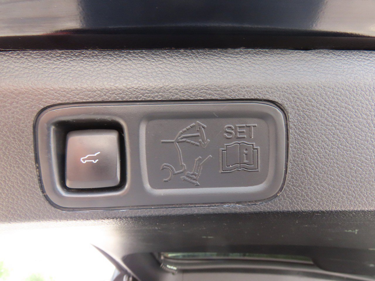 Certified 2021 Ford Expedition Limited image 14