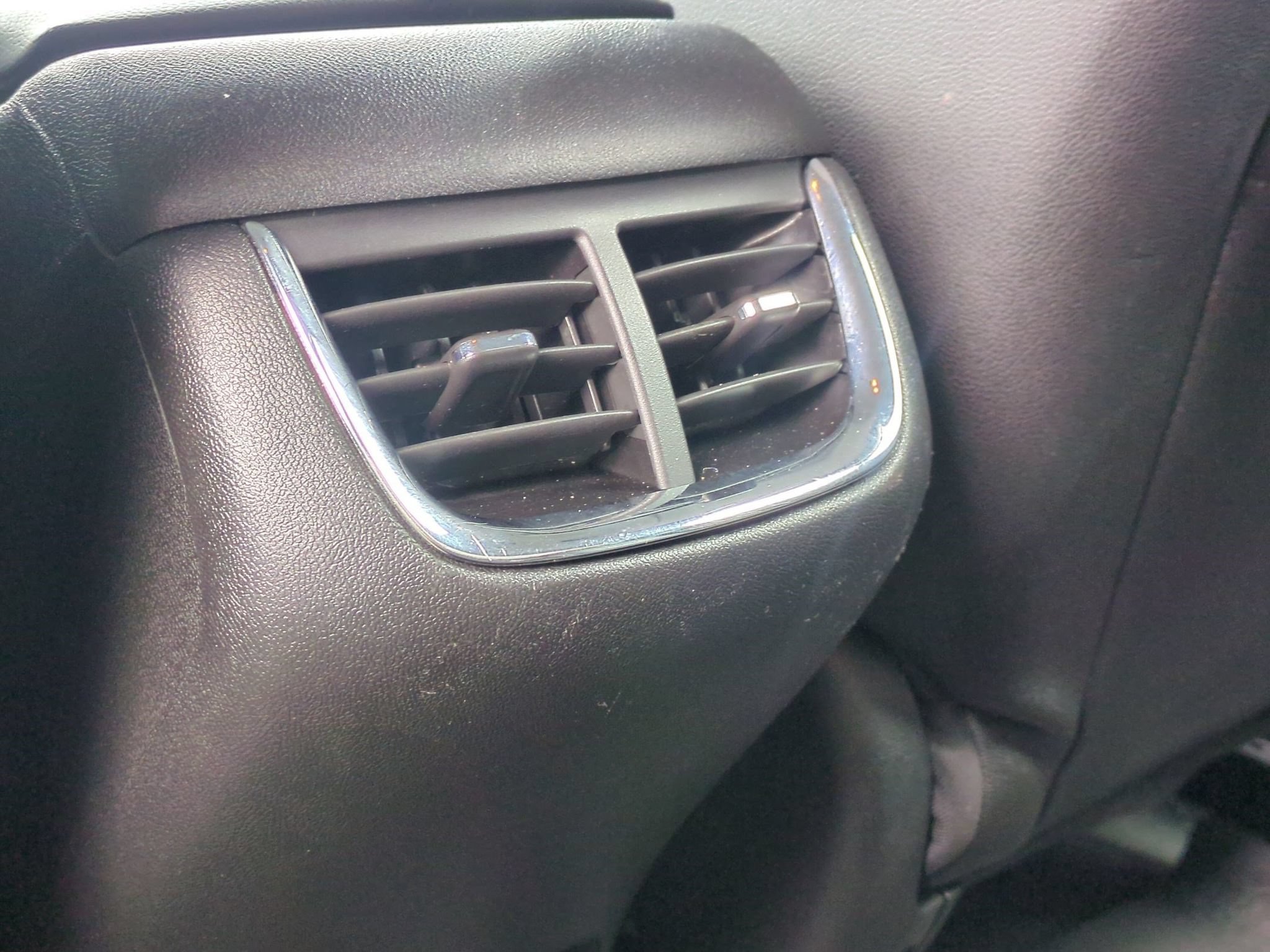 Used 2024 Chevrolet Malibu LT FWD image 27