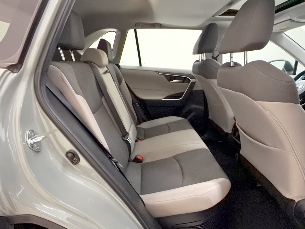 Used 2021 Toyota RAV4 XLE w/ Convenience Package AWD/4WD image 29