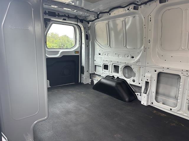 Certified 2023 Ford Transit 150 Low Roof image 17