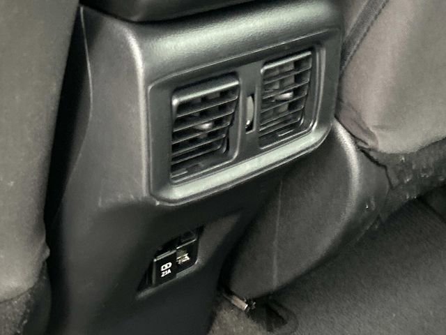 Used 2021 Toyota RAV4 XLE FWD image 19