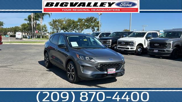 Certified 2022 Ford Escape SE w/ SE Sport Appearance Package AWD/4WD image 1