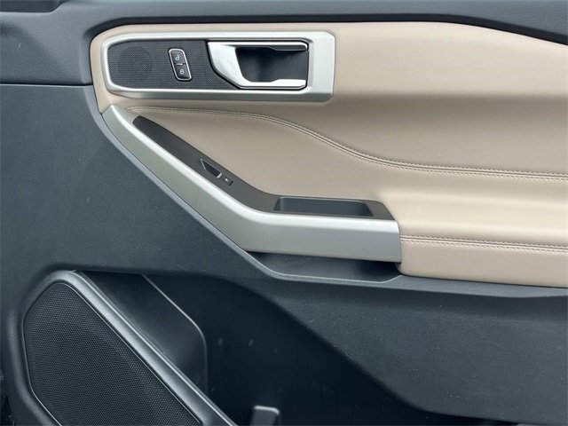 Certified 2023 Ford Explorer XLT image 24