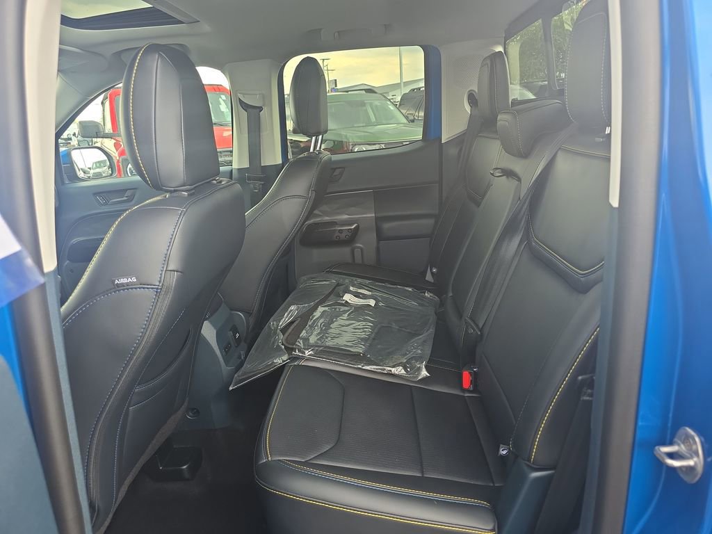 Certified 2025 Ford Maverick Lobo AWD/4WD image 39