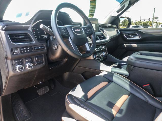 Used 2023 GMC Yukon XL AT4 w/ AT4 Premium Plus Package AWD/4WD image 9