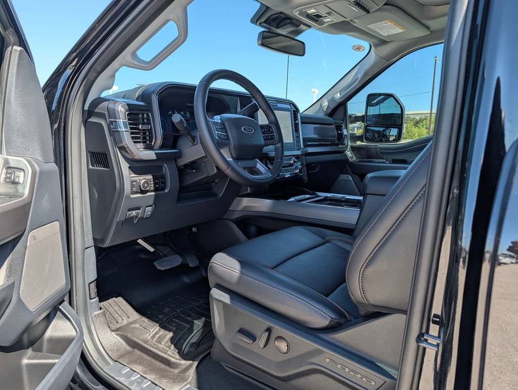 Certified 2025 Ford F250 4x4 Crew Cab Super Duty image 24