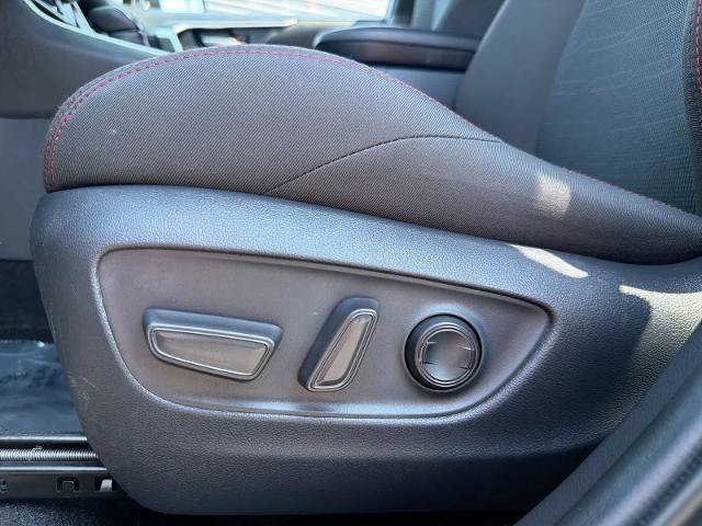 Used 2024 Toyota RAV4 SE w/ Weather & Moonroof Package AWD/4WD image 18