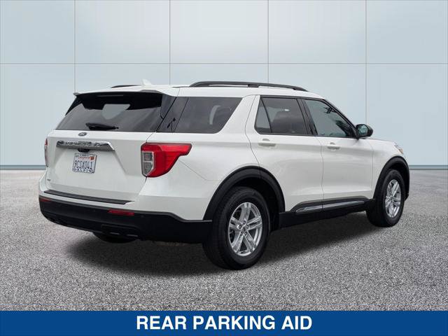 Certified 2022 Ford Explorer XLT RWD image 5