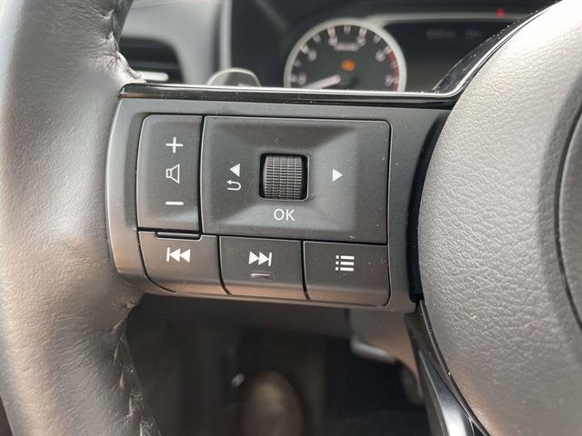 Used 2021 Nissan Rogue SL AWD/4WD image 28