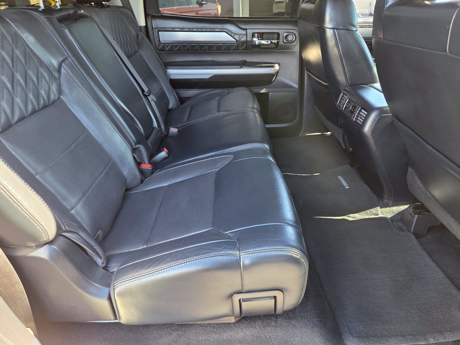 Used 2019 Toyota Tundra Platinum AWD/4WD image 15