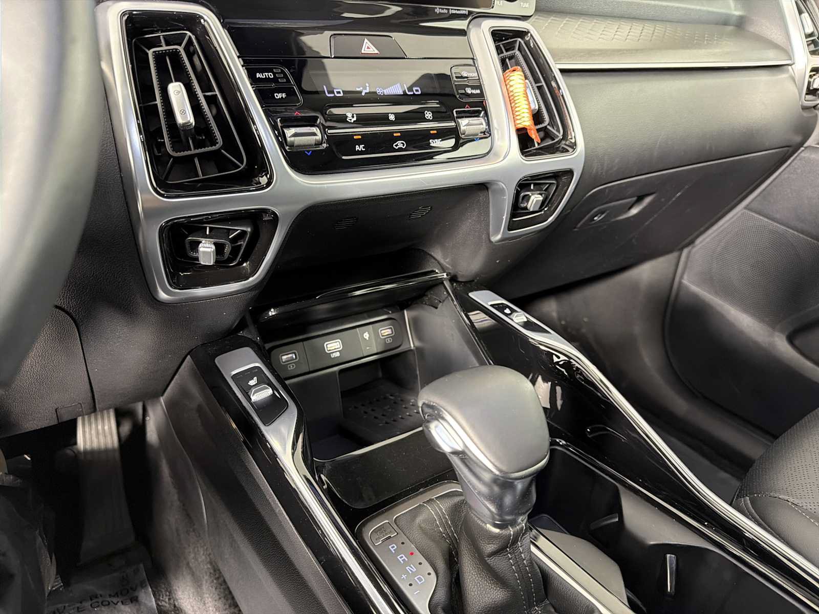 Used 2022 Kia Sorento SX FWD image 27