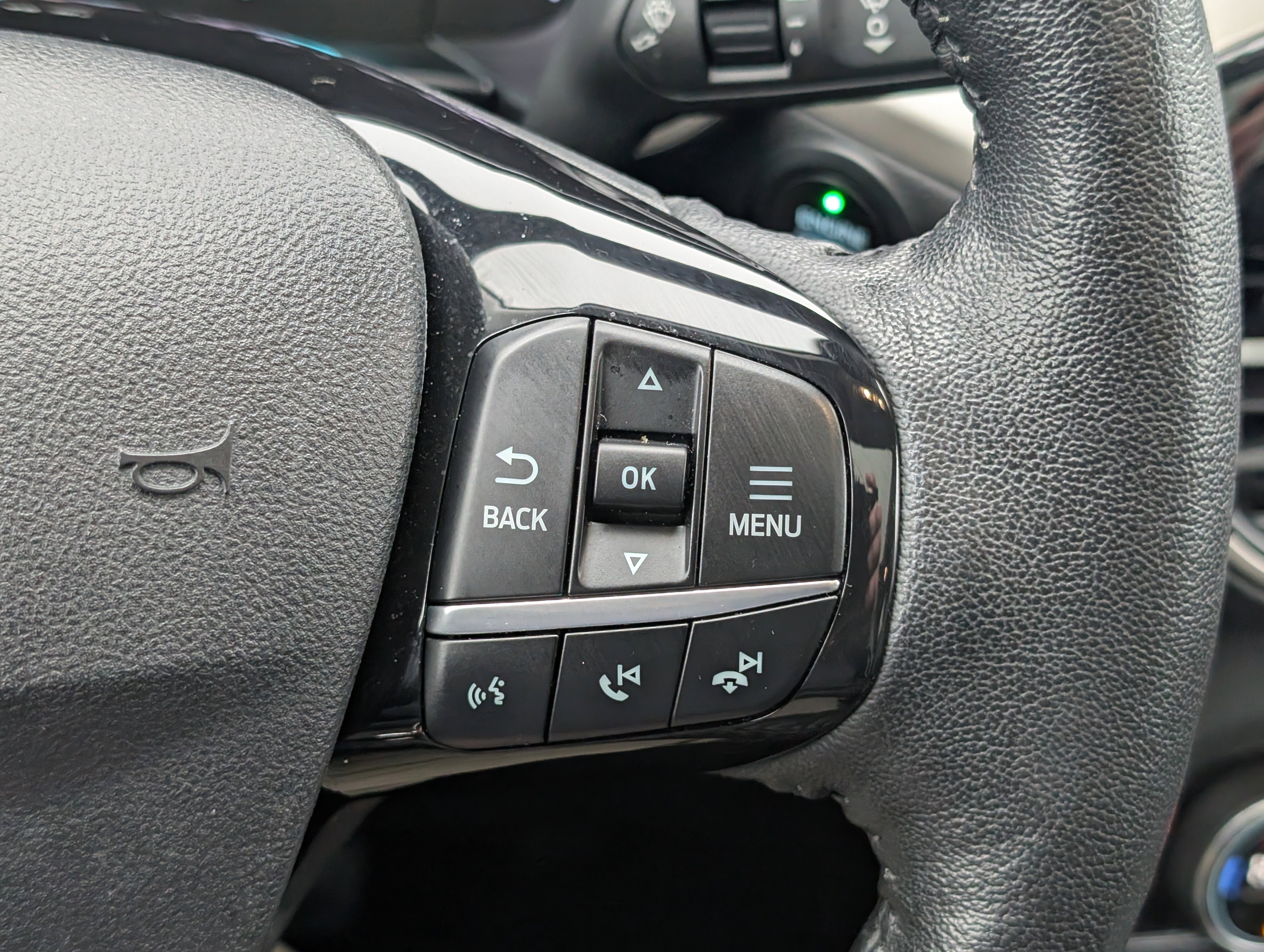 Certified 2021 Ford Escape SEL image 26