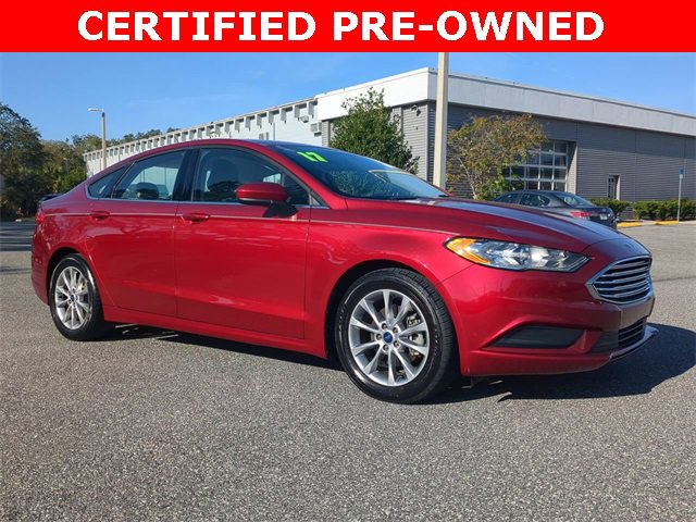 Certified 2017 Ford Fusion SE w/ Fusion SE Technology Package image 2