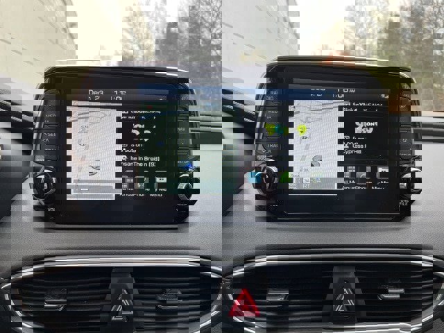 Used 2020 Hyundai Santa Fe Limited image 28