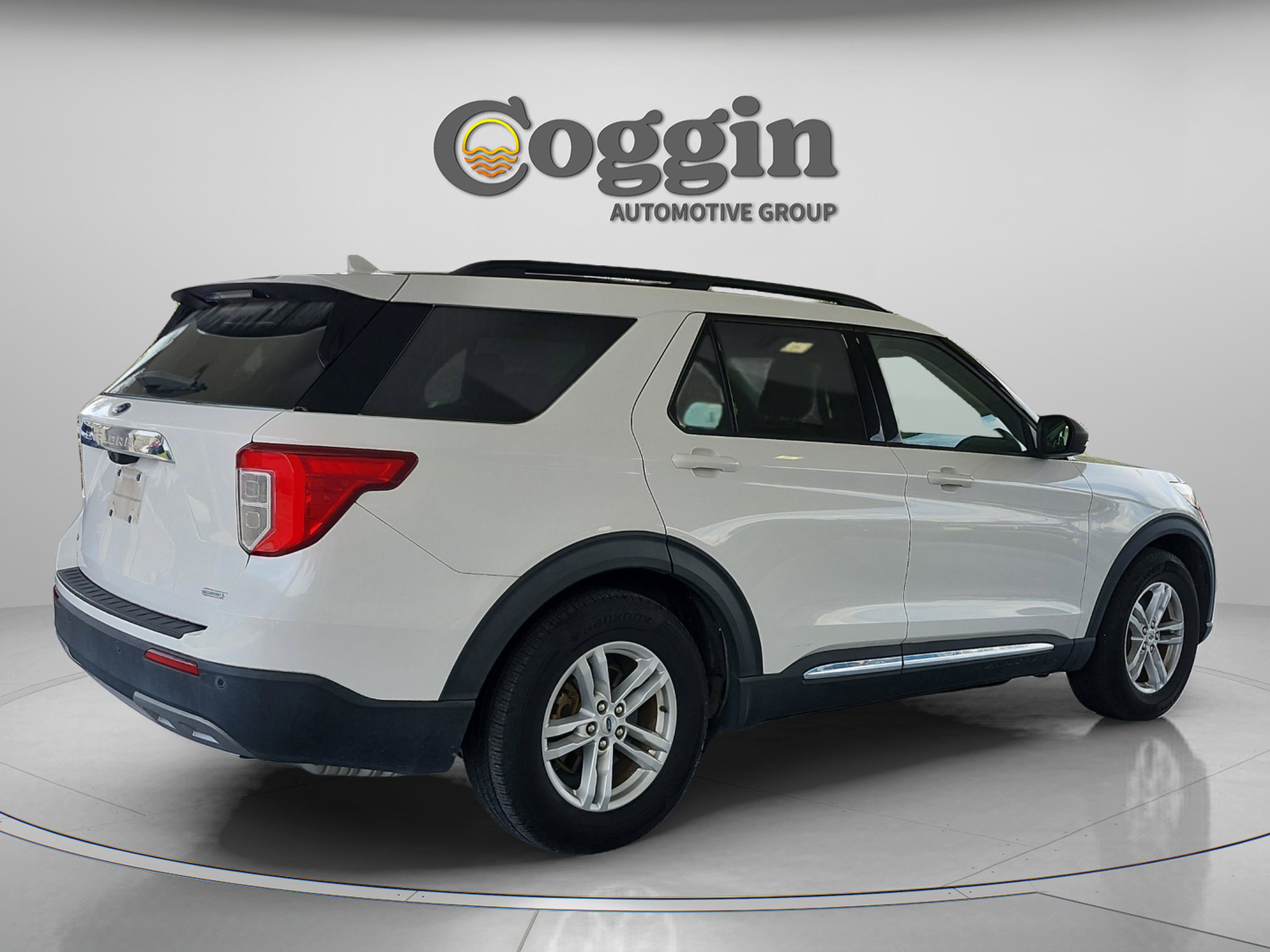 Certified 2020 Ford Explorer XLT w/ Equipment Group 202A RWD image 5