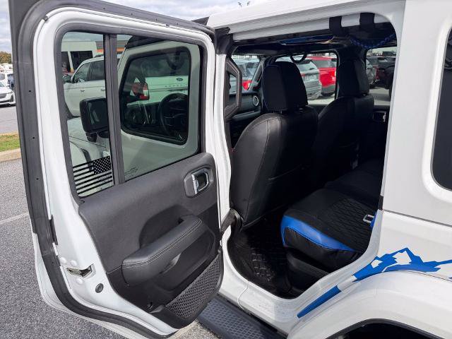 Used 2021 Jeep Wrangler Unlimited Sahara w/ Dual Top Group AWD/4WD image 12