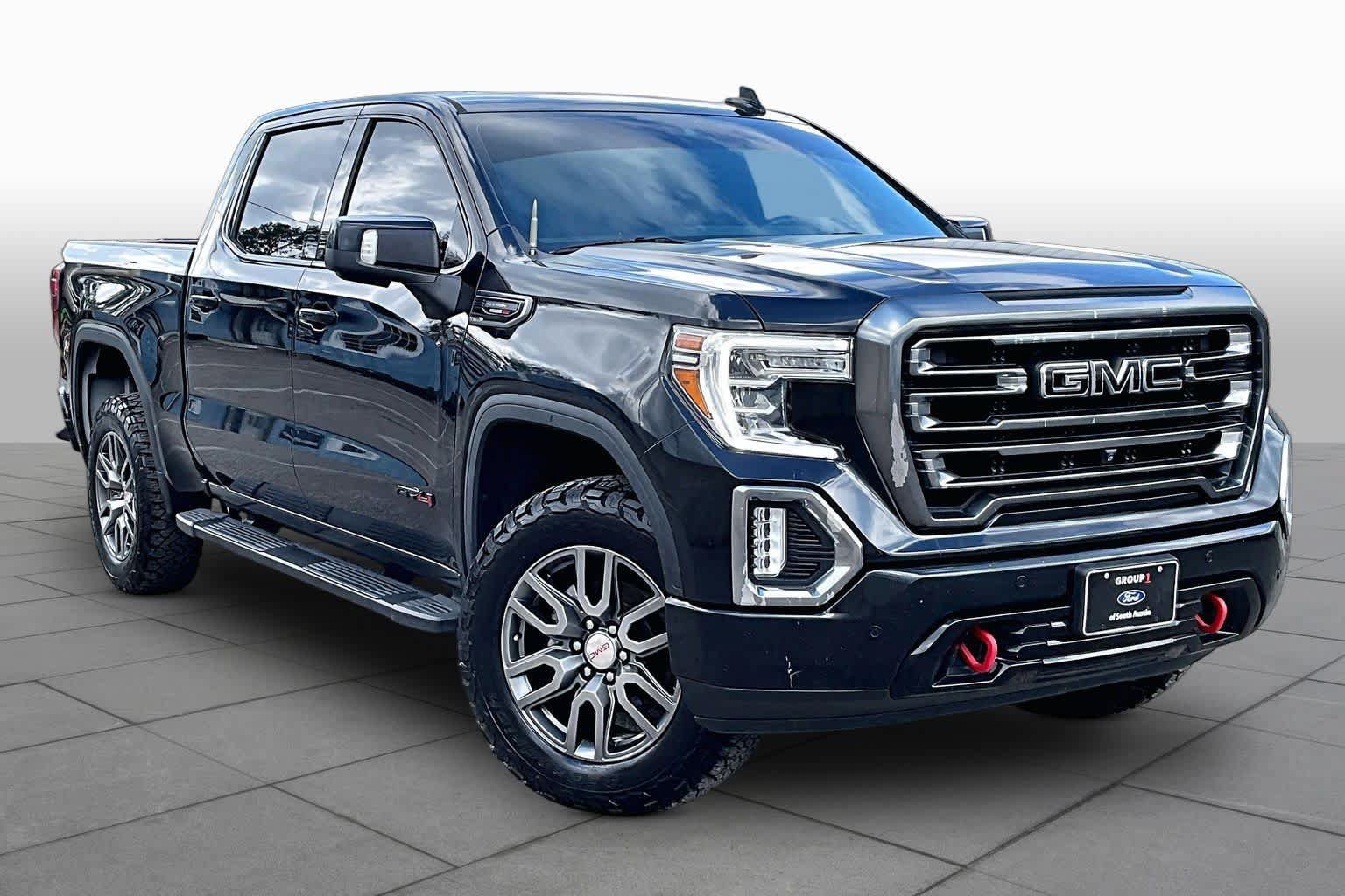 Used 2021 GMC Sierra 1500 AT4 w/ AT4 Premium Package AWD/4WD image 3