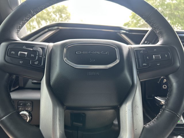 Used 2025 GMC Sierra 2500 Denali w/ Technology Package AWD/4WD image 29