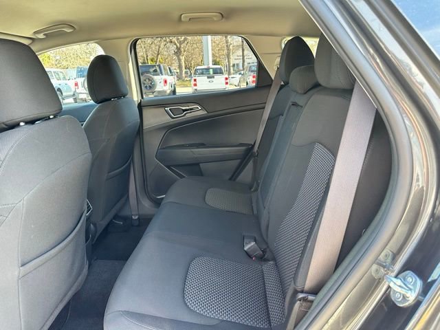 Used 2023 Kia Sportage LX image 48