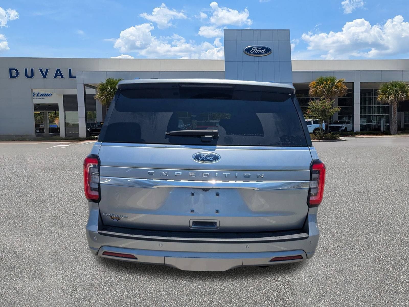 Certified 2023 Ford Expedition Platinum AWD/4WD image 5