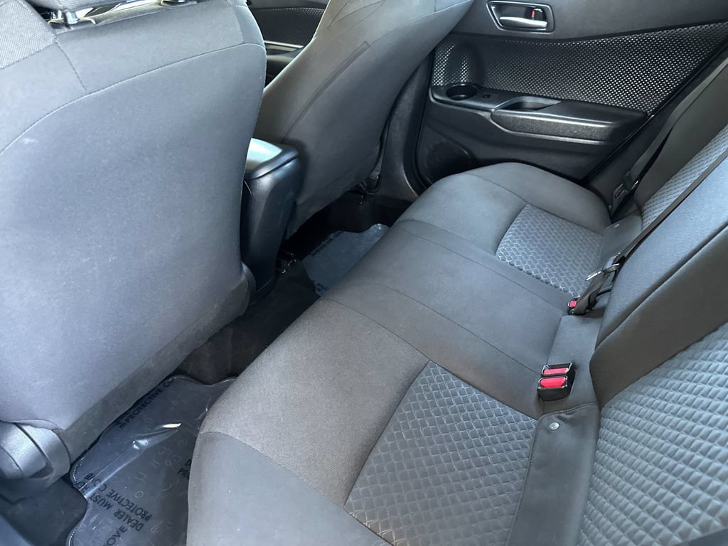 Used 2021 Toyota C-HR LE FWD image 11