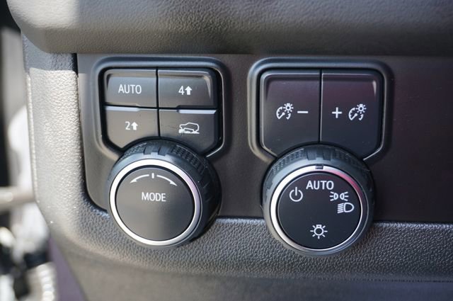 Used 2023 Chevrolet Tahoe LT w/ Luxury Package image 12