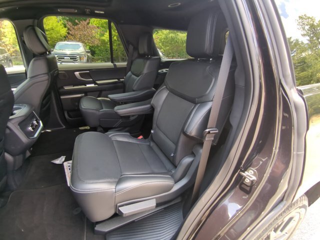 Certified 2025 Ford Expedition Platinum w/ Stealth Performance Package AWD/4WD image 22