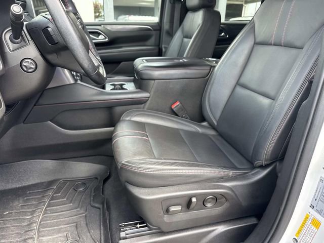 Used 2021 Chevrolet Suburban RST w/ Luxury Package RWD image 19