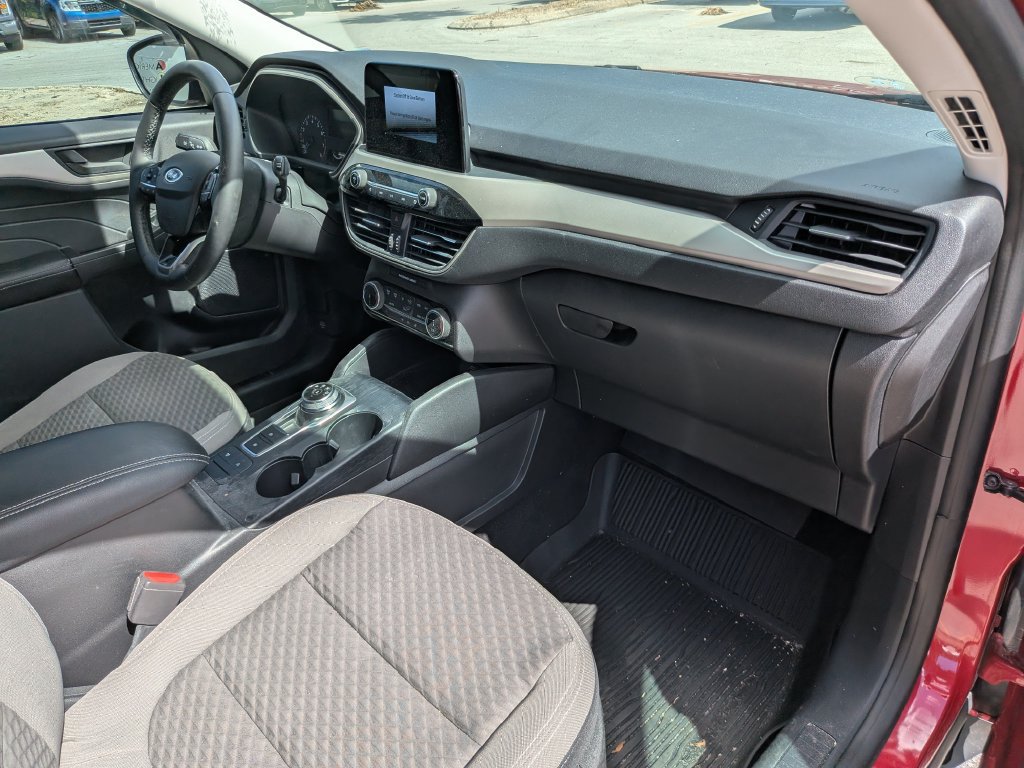 Certified 2022 Ford Escape SE w/ SE Sport Appearance Package FWD image 14